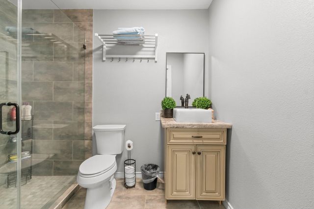 8851 Us Highway 59 N, Livingston, TX 77351