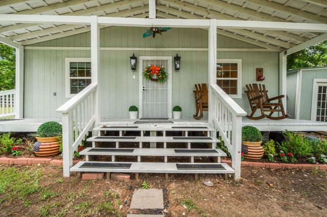 8851 Us Highway 59 N, Livingston, TX 77351