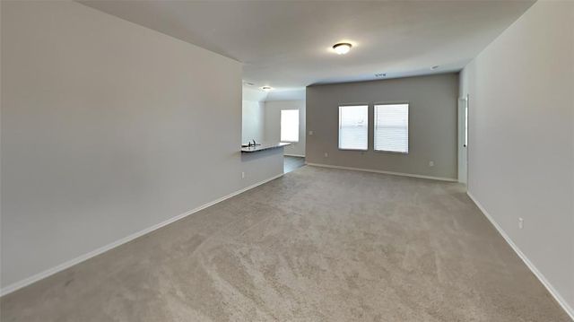 1024 S Appaloosa Lane, Mustang, OK 73064