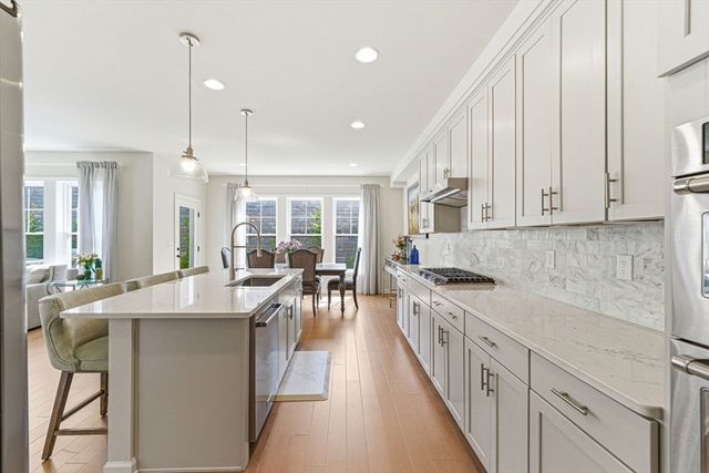 6 Cooley Dr 6, Woburn, MA 01801