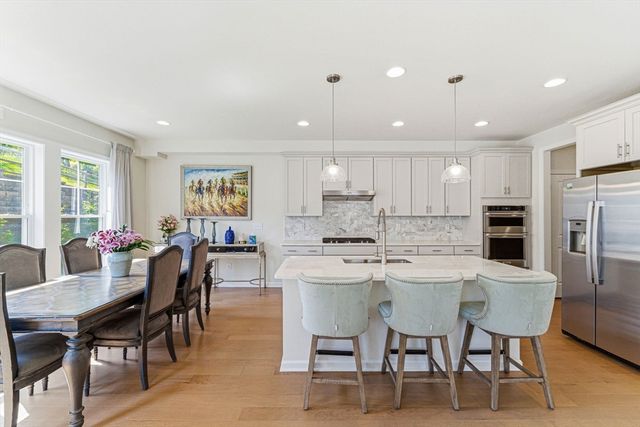 6 Cooley Dr 6, Woburn, MA 01801