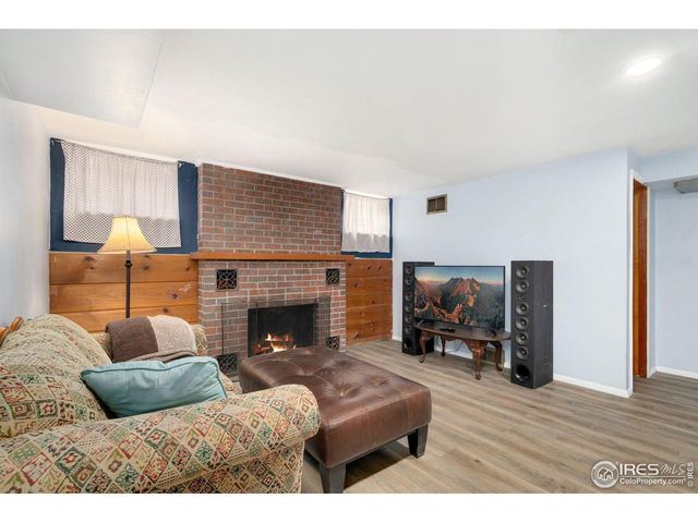 1927 13th St, Greeley, CO 80631