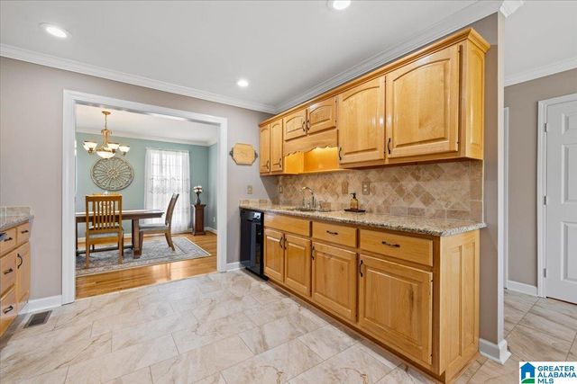 104 GREYSTONE DRIVE, Oneonta, AL 35121