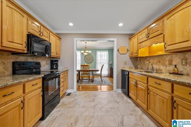 104 GREYSTONE DRIVE, Oneonta, AL 35121