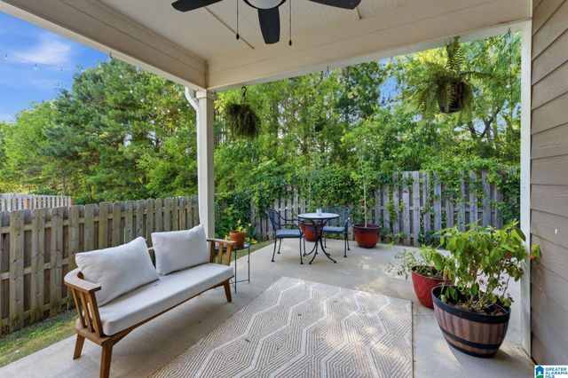 1061 ARONIMINK DRIVE, Calera, AL 35040