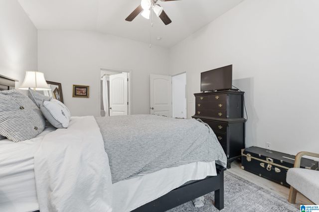 1061 ARONIMINK DRIVE, Calera, AL 35040