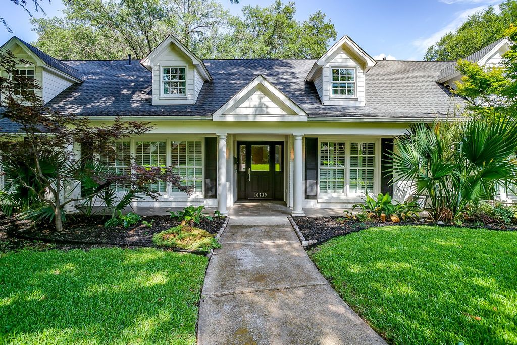 10739 Saint Lazare Drive, Dallas, TX 75229