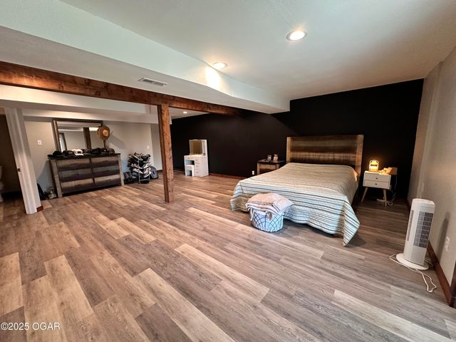 13541 Deer Path Circle, Neosho, MO 64850