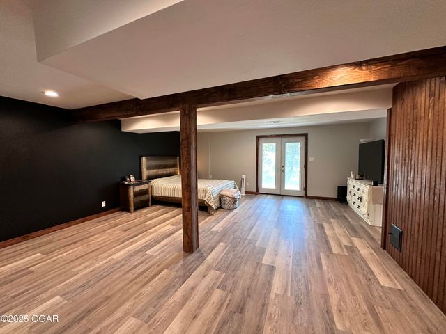 13541 Deer Path Circle, Neosho, MO 64850