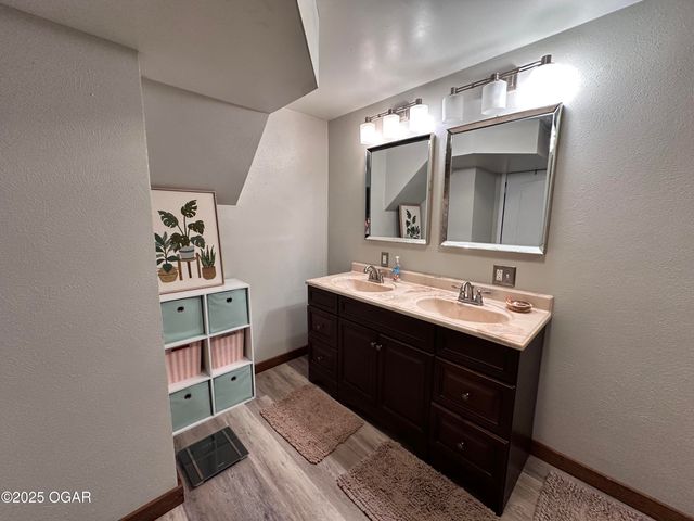 13541 Deer Path Circle, Neosho, MO 64850