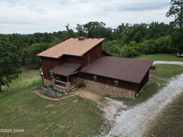 13541 Deer Path Circle, Neosho, MO 64850