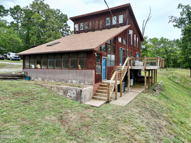 13541 Deer Path Circle, Neosho, MO 64850