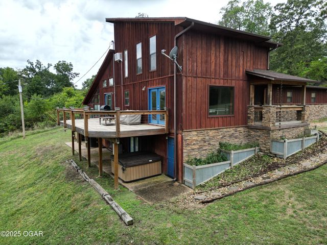 13541 Deer Path Circle, Neosho, MO 64850