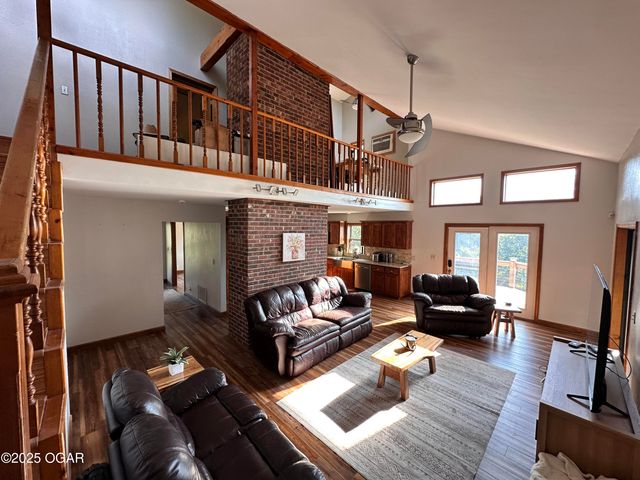 13541 Deer Path Circle, Neosho, MO 64850