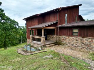 13541 Deer Path Circle, Neosho, MO 64850