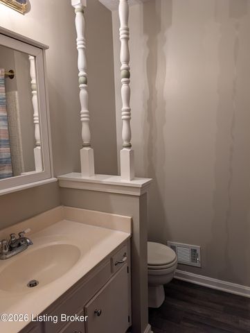 9302 Marse Henry Dr, Jeffersontown, KY 40299