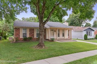 9302 Marse Henry Dr, Jeffersontown, KY 40299