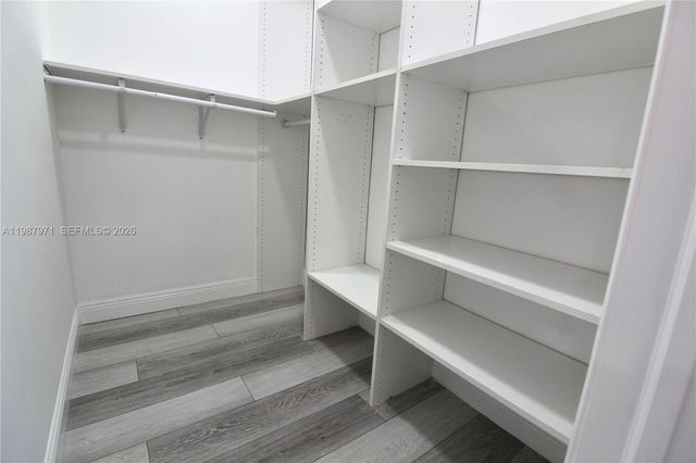 5160 SW 8th St, Margate, FL 33068