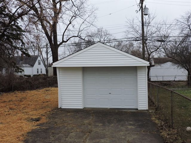 27045 Yale Street, Inkster, MI 48141