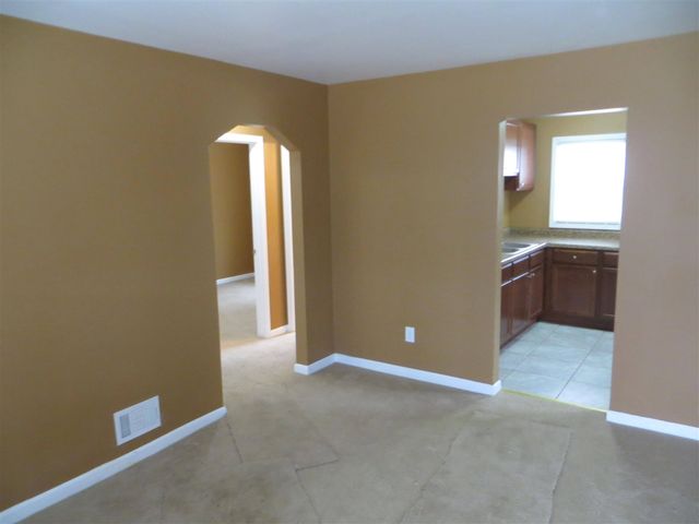 27045 Yale Street, Inkster, MI 48141