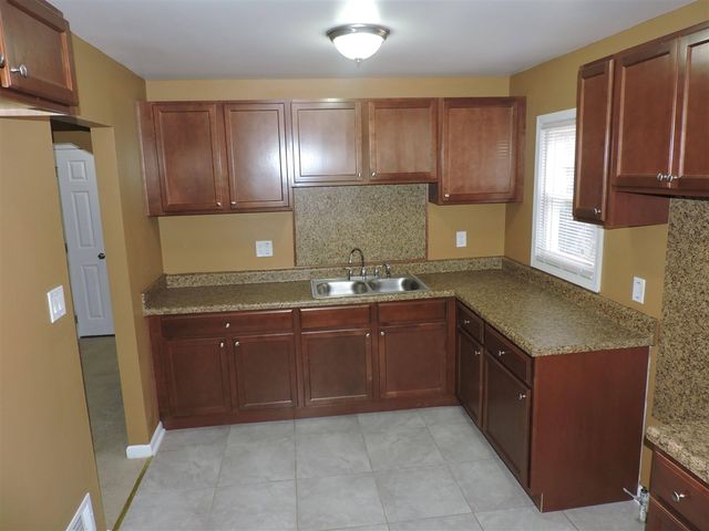 27045 Yale Street, Inkster, MI 48141