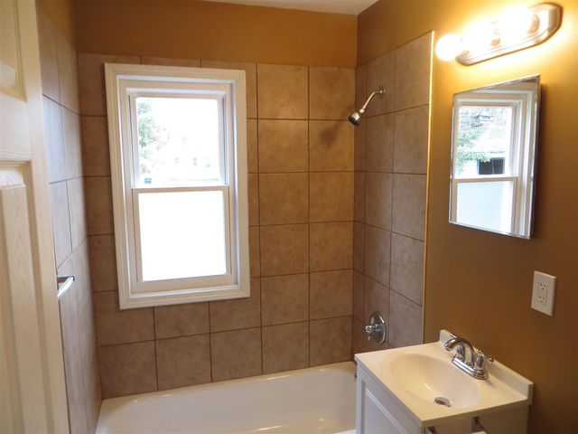 27045 Yale Street, Inkster, MI 48141