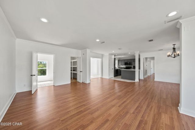 900 E 2nd Place, Panama City, FL 32401