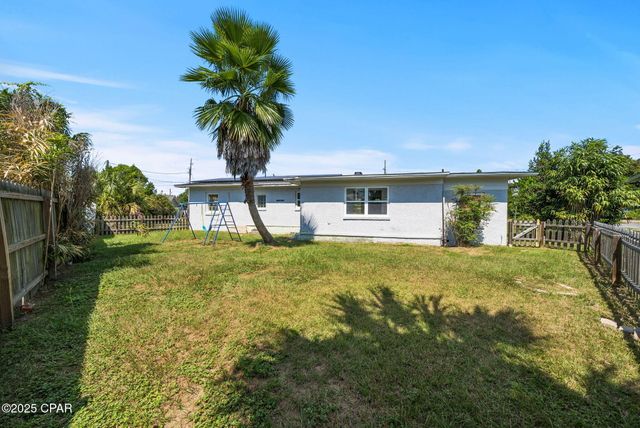 900 E 2nd Place, Panama City, FL 32401