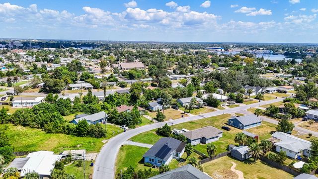 900 E 2nd Place, Panama City, FL 32401