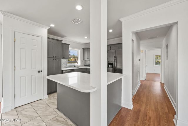 900 E 2nd Place, Panama City, FL 32401