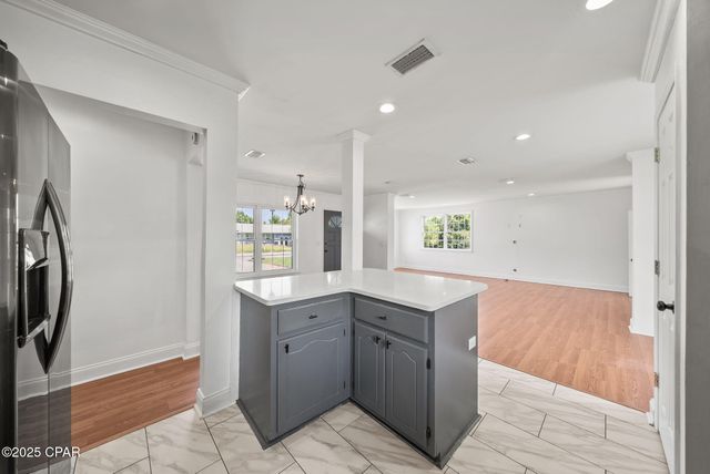 900 E 2nd Place, Panama City, FL 32401