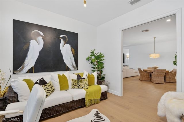 9406 Galliano TER, Naples, FL 34119