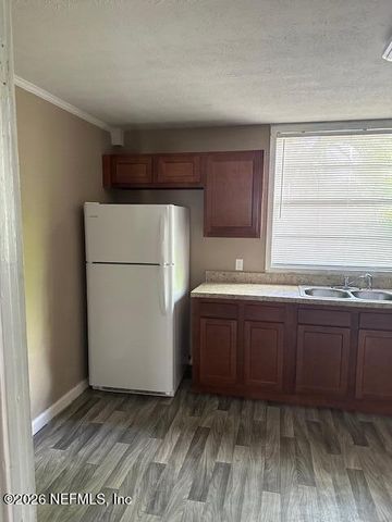 1025 COURT Street, Jacksonville, FL 32208