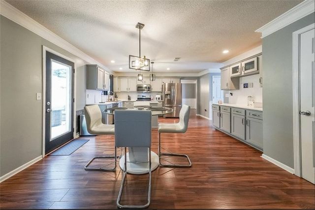 1954 Bridgestone Circle, Conyers, GA 30012