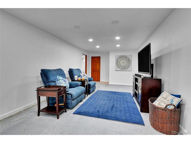 1500 Abilene Dr, Broomfield, CO 80020