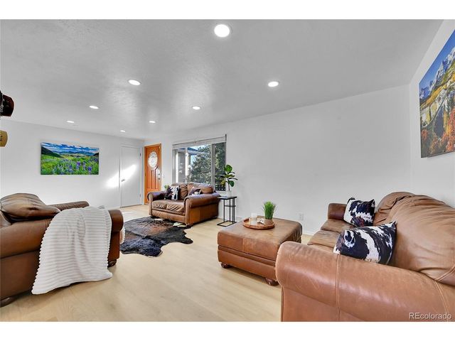 1500 Abilene Dr, Broomfield, CO 80020