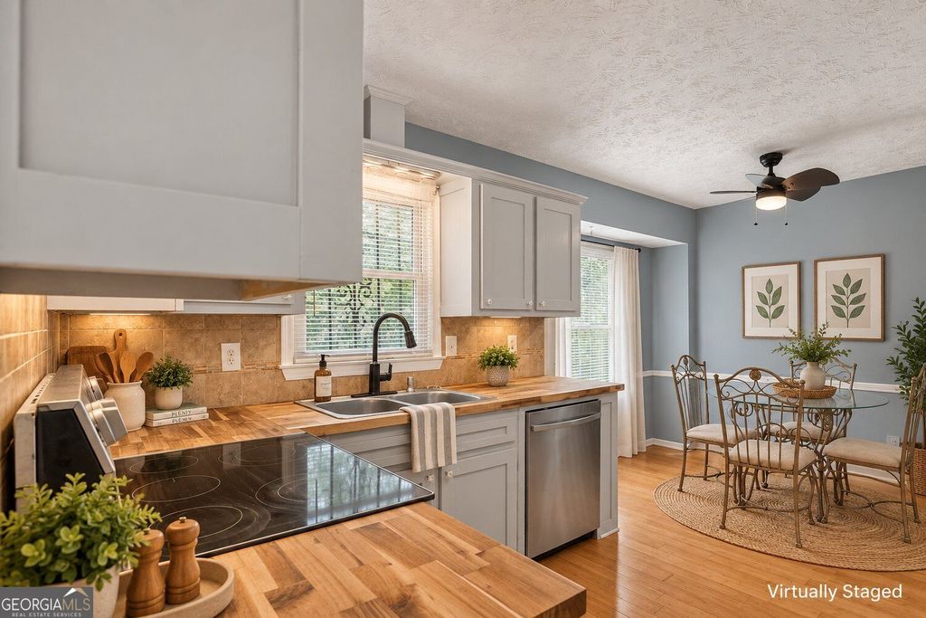 4431 Autumn Hill Drive, Stone Mountain, GA 30083 — photo 2