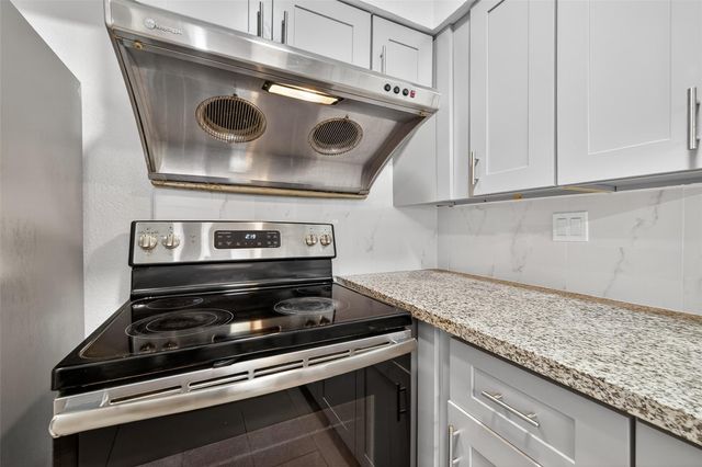 6201 Ranchester Drive 29, Houston, TX 77036