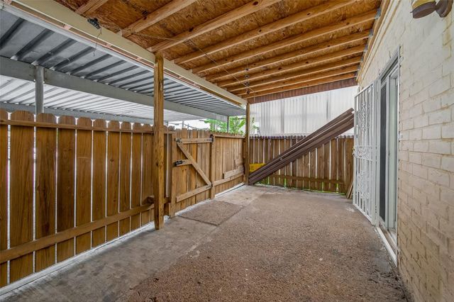 6201 Ranchester Drive 29, Houston, TX 77036