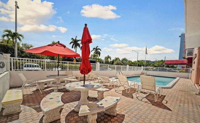 3201 NE 14th St Cswy 502, Pompano Beach, FL 33062