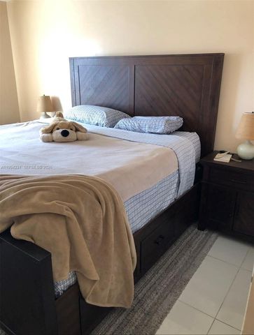 3201 NE 14th St Cswy 502, Pompano Beach, FL 33062