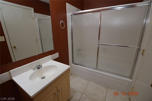 4300 North Lamont Street 223, Las Vegas, NV 89115