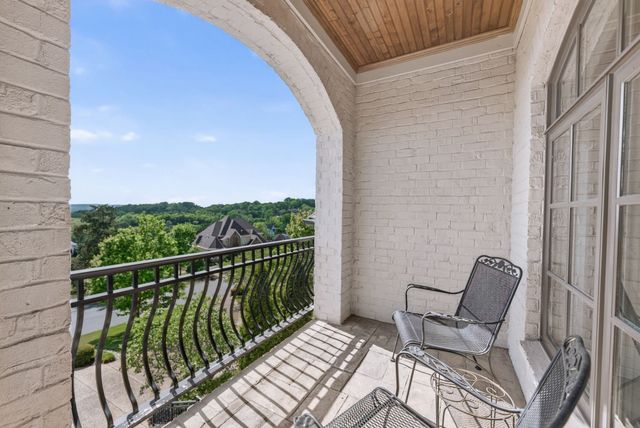 672 Legends Crest Dr, Franklin, TN 37069