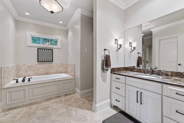 672 Legends Crest Dr, Franklin, TN 37069