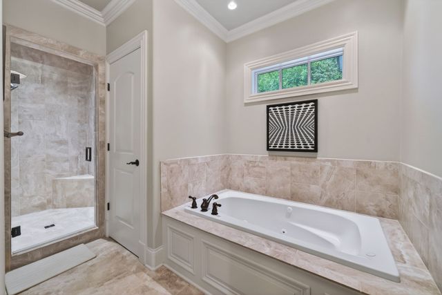 672 Legends Crest Dr, Franklin, TN 37069