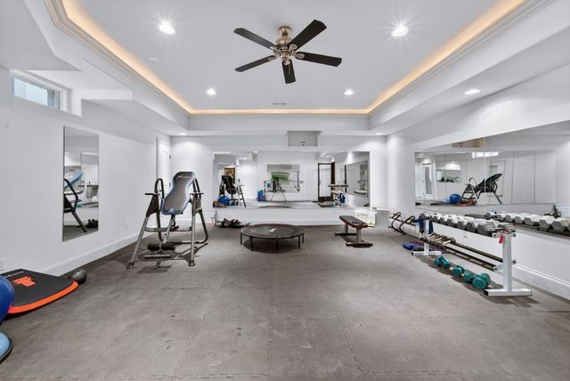 672 Legends Crest Dr, Franklin, TN 37069