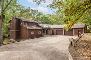 1635 SEVEN HILLS ROAD, Jefferson City, MO 65101