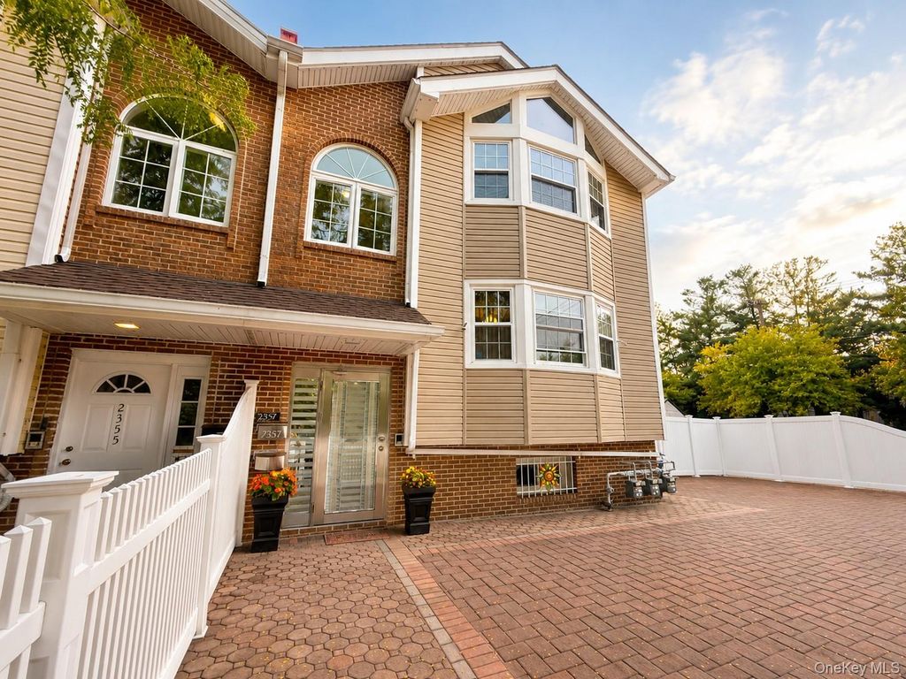 2357 Demeyer Street, Bronx, NY 10469 — photo 2