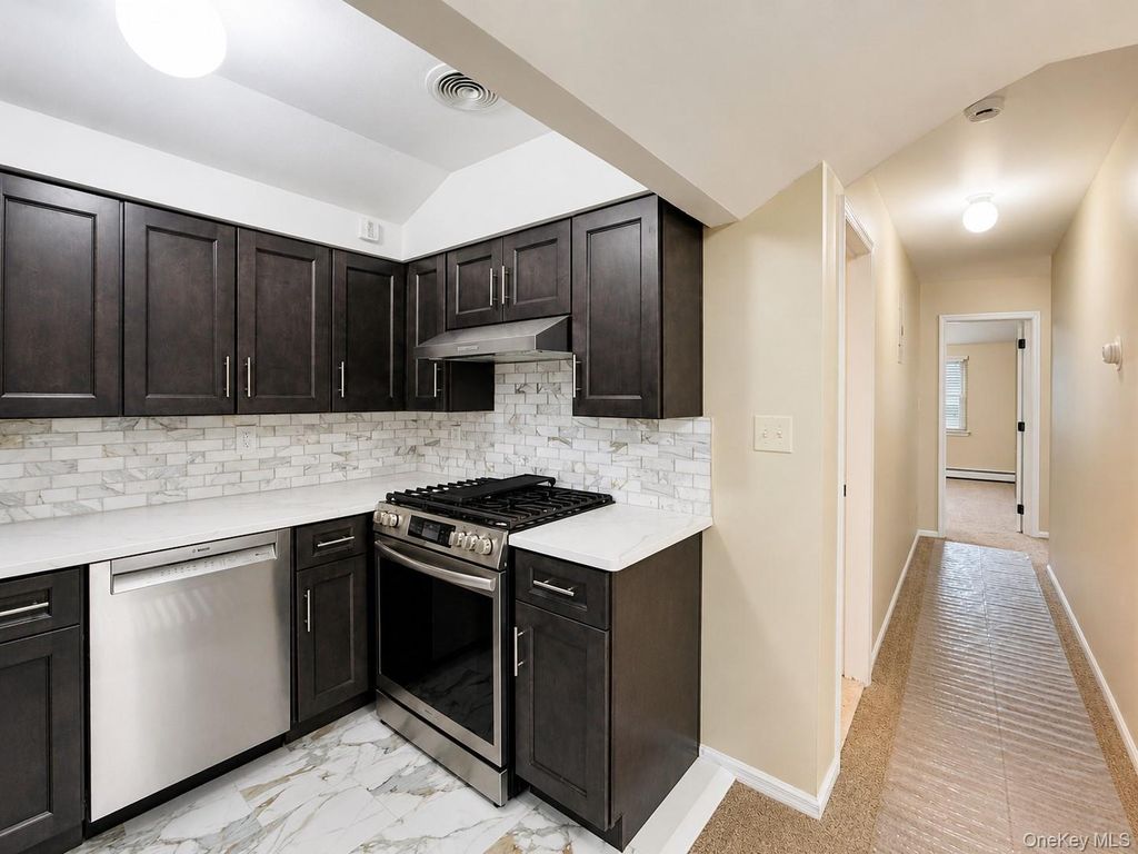 2357 Demeyer Street, Bronx, NY 10469 — photo 5