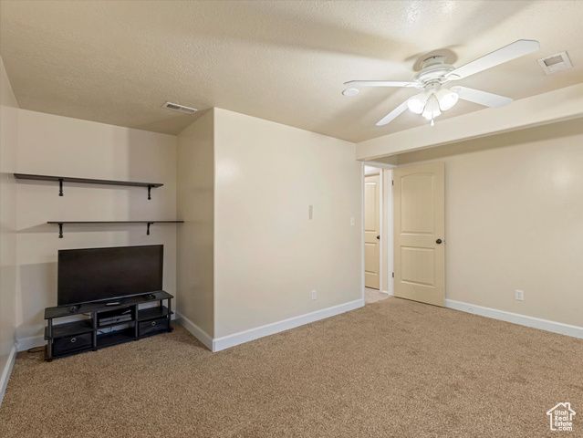 4736 S 2675 W, Roy, UT 84067